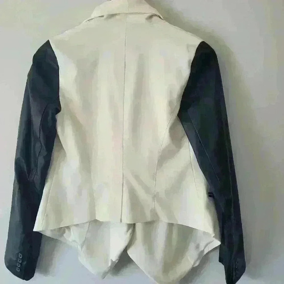 Kensie  white and black jacket size small - Picture 8 of 9